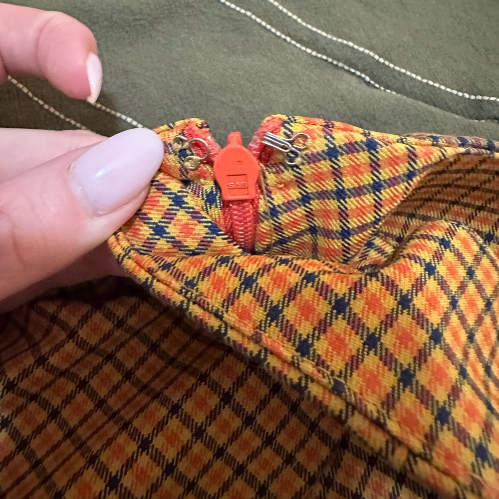 Urban Outfitters Yellow Plaid Notch Slit Skirt - size M - Picture 5 of 9